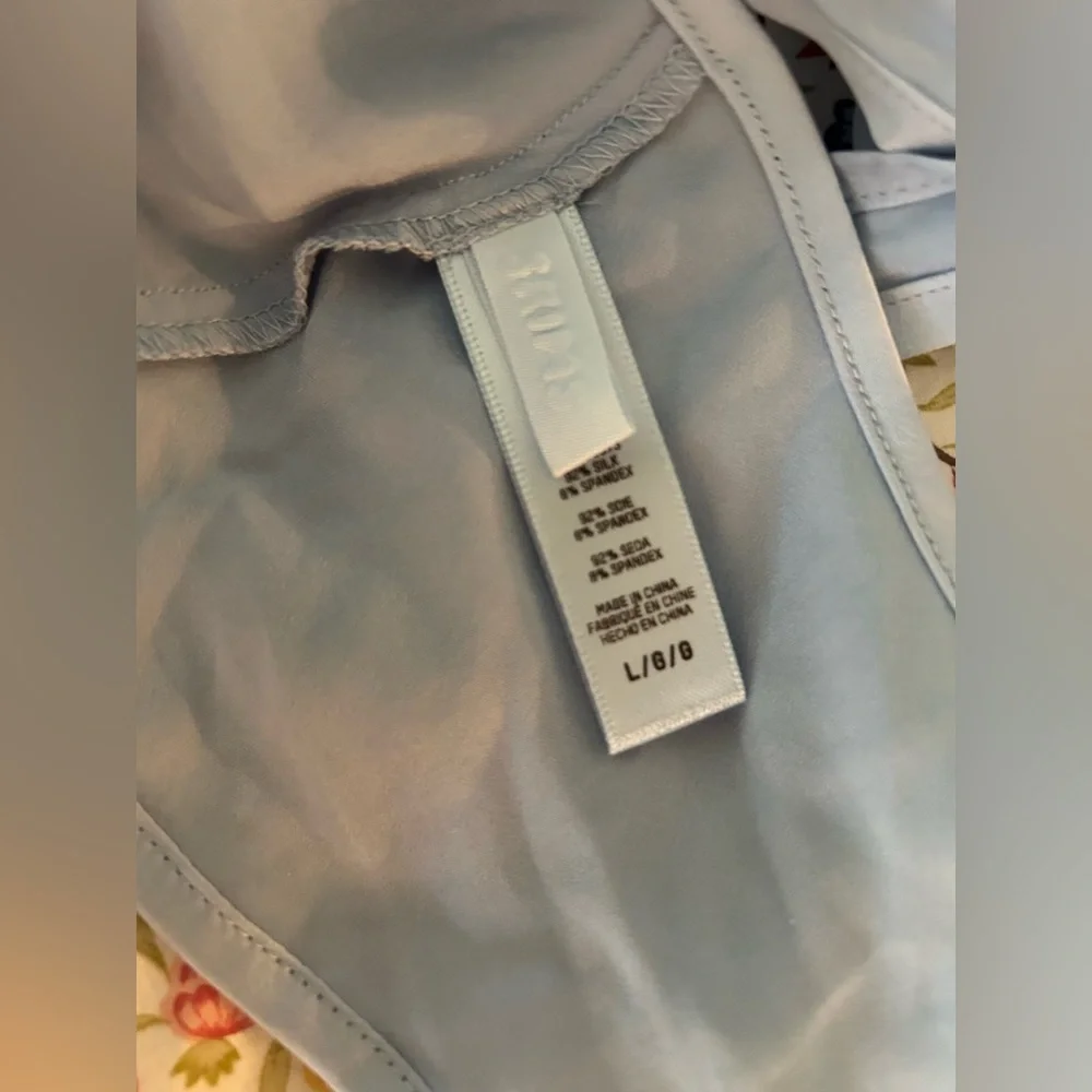 SKIMS Bridal Silk Cropped Top Glacier Blue Tie Back L Excellent - Picture 9 of 9